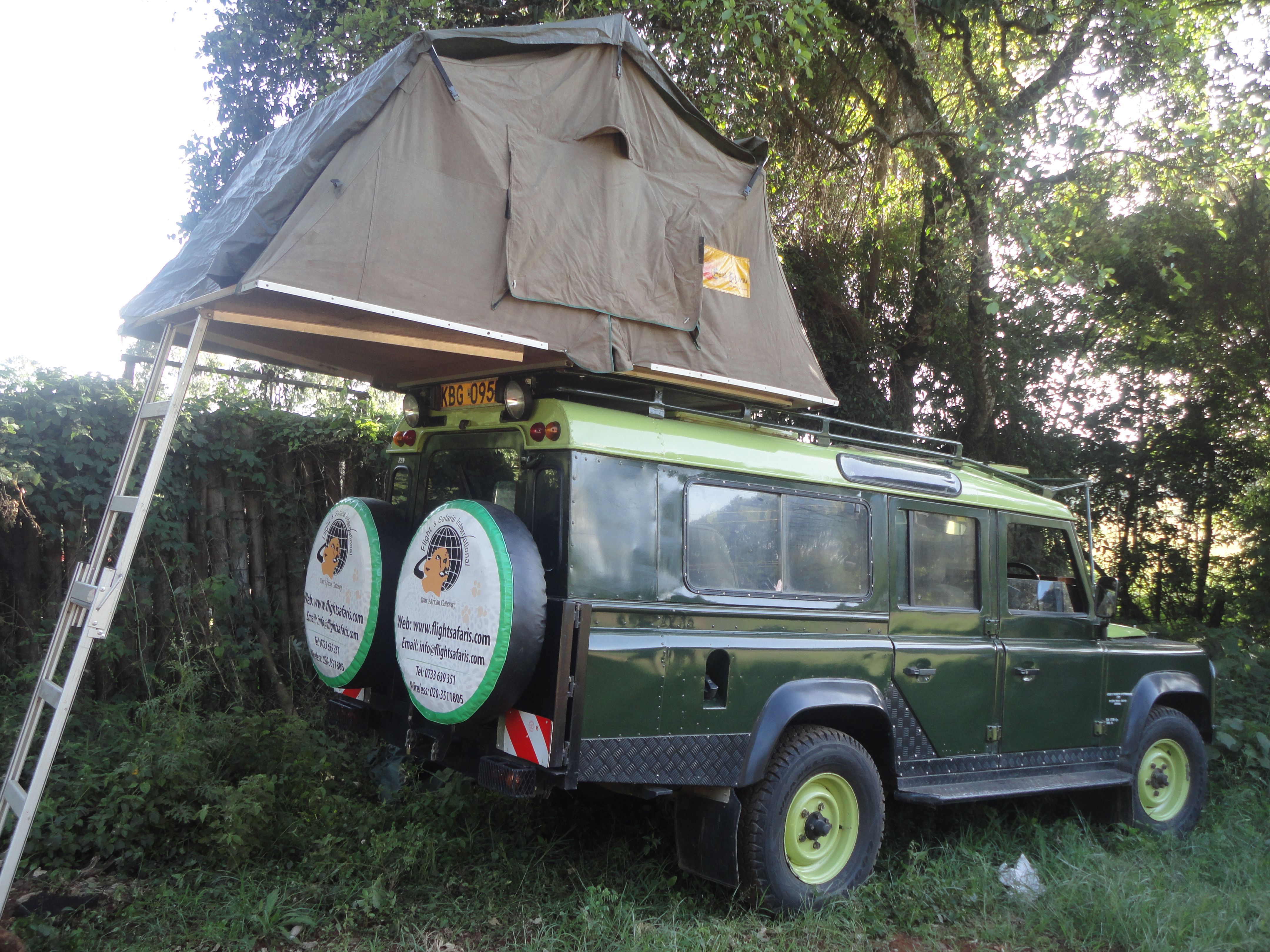 Defender with 1 rooftent